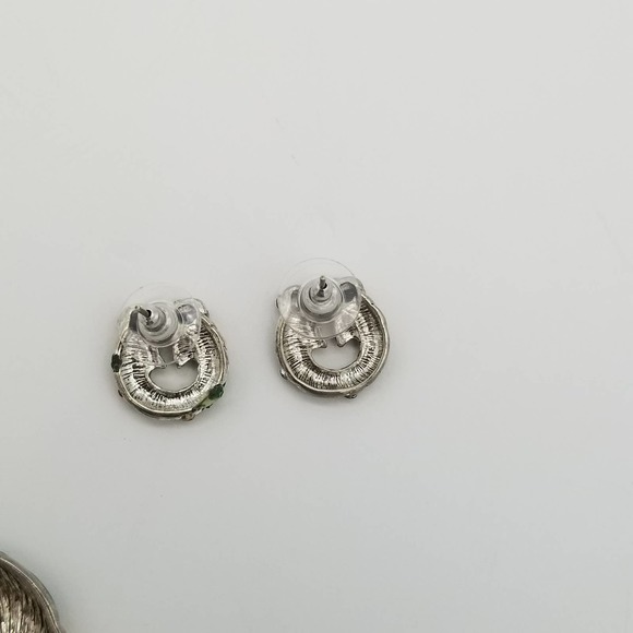 Christmas Wreath Brooch Pendant & Earrings Set - Picture 7 of 8